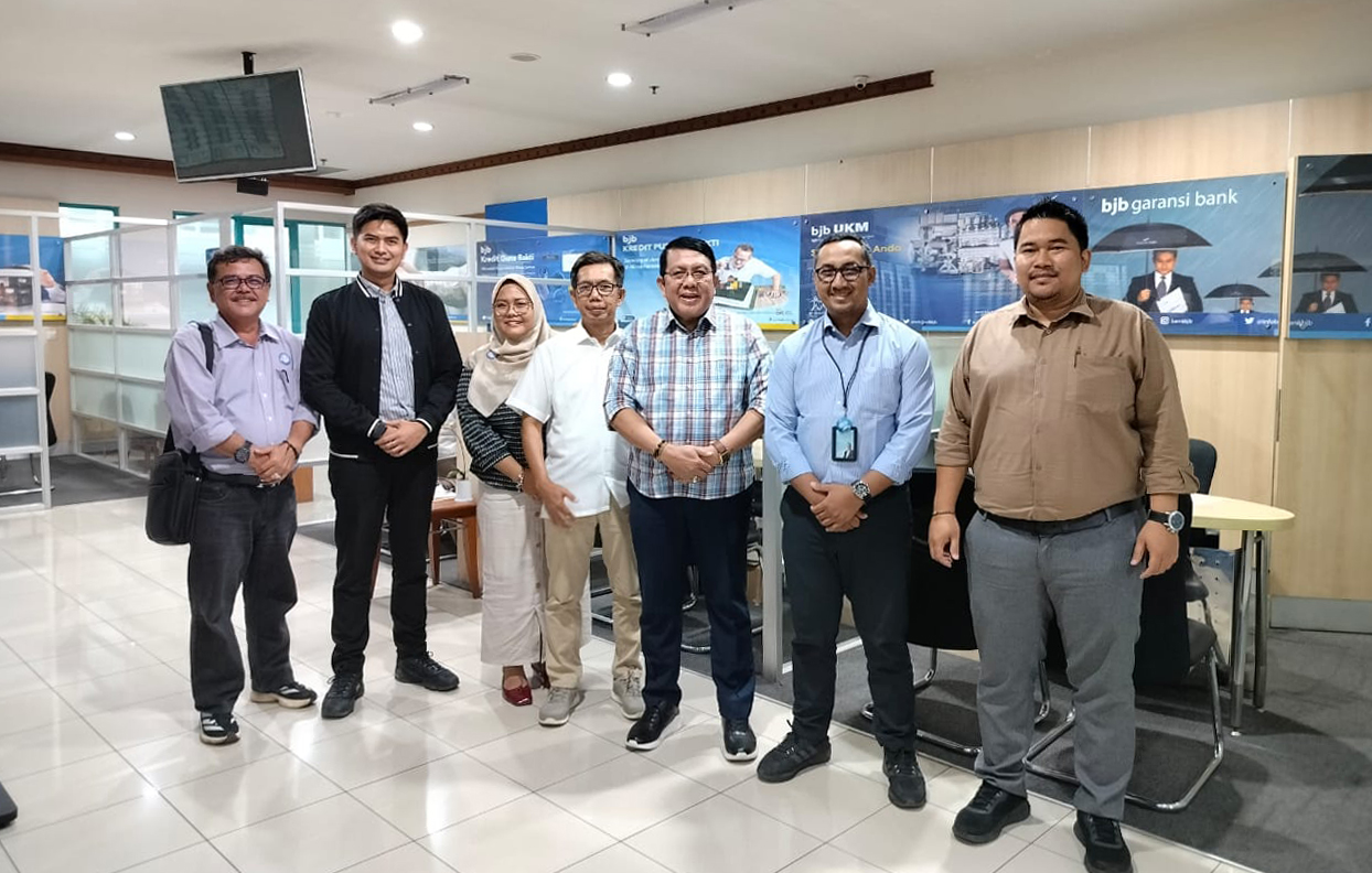 Audiensi ke Kantor Cabang BJB Kabupaten Bogor, Silaturahim dengan Pimpinan Cabang, diwakili oleh para Manager Pembiayaan UMKM dan lainnya.